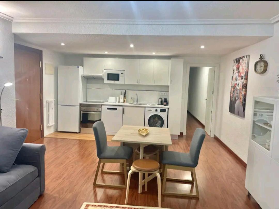 Piso Nuevo Centro Doctor Casal Apartment Oviedo Ngoại thất bức ảnh