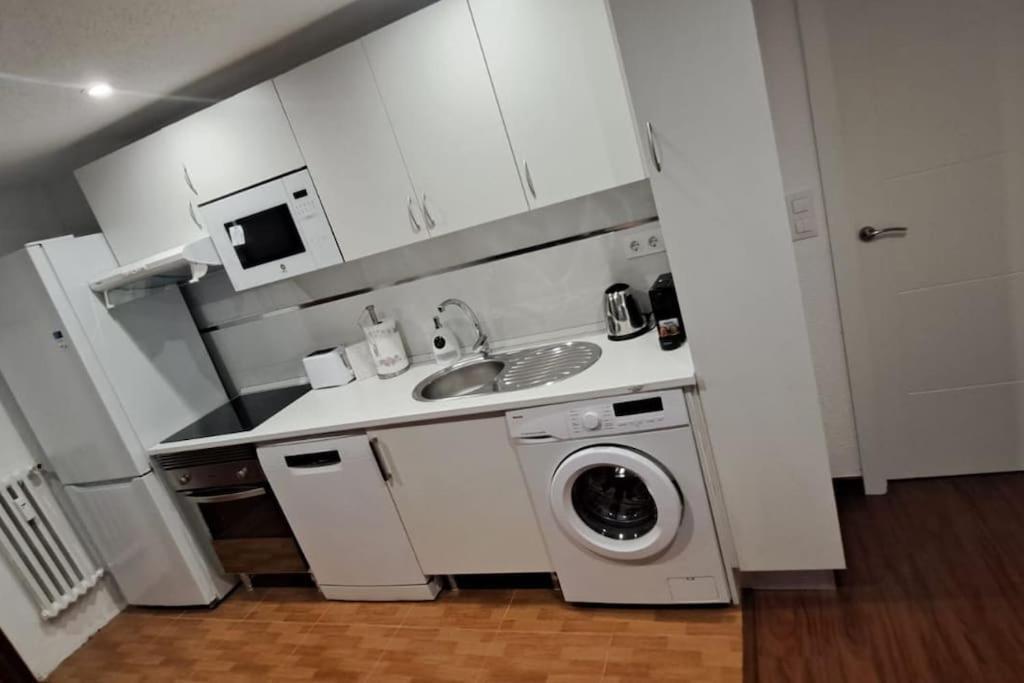 Piso Nuevo Centro Doctor Casal Apartment Oviedo Ngoại thất bức ảnh